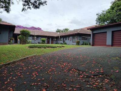 Townhouse For Sale in Uvongo, Uvongo