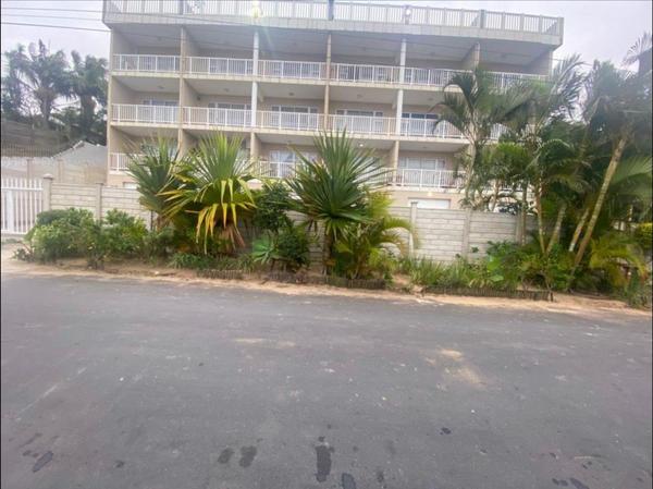 Apartment / Flat For Sale in Margate, Margate