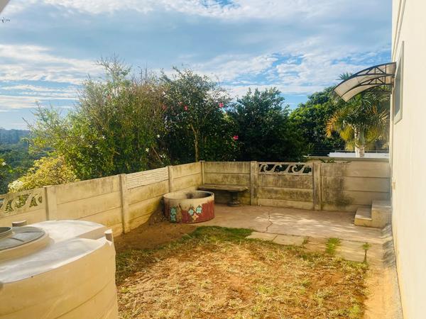 Apartment / Flat For Sale in Manaba Beach, Margate